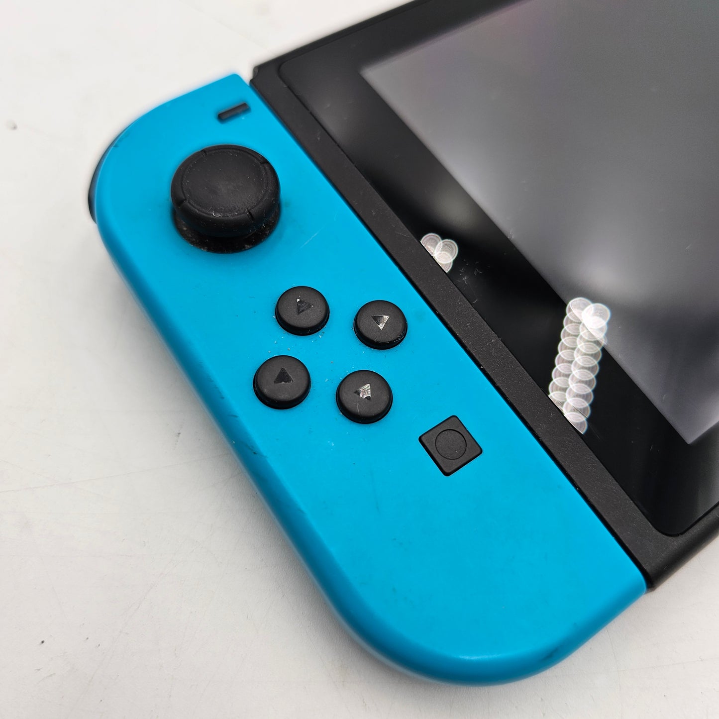 Nintendo Switch V1 Handheld Gaming Console Read