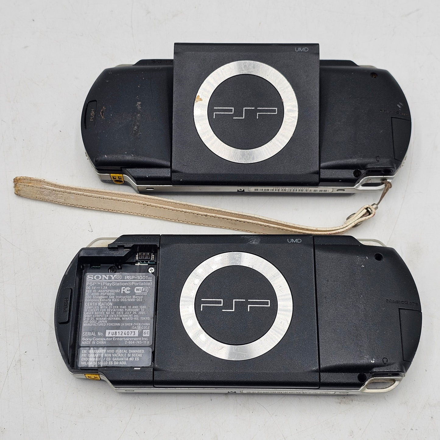 Broken Sony PSP 1000 PSP-1001 Handheld Game System Only No Battery