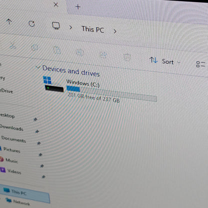 New HP All-in-One 27-cr1000i 27" Core Ultra 5 125U 1.30GHz 8GB RAM 256GB SSD