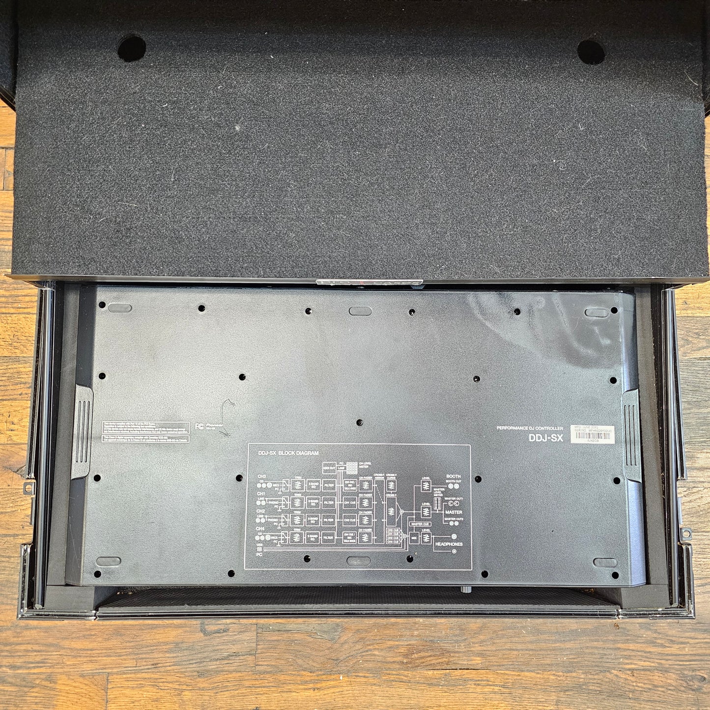 Pioneer DJ DDJ-SX 4-Channel DJ Controller with Hard Case