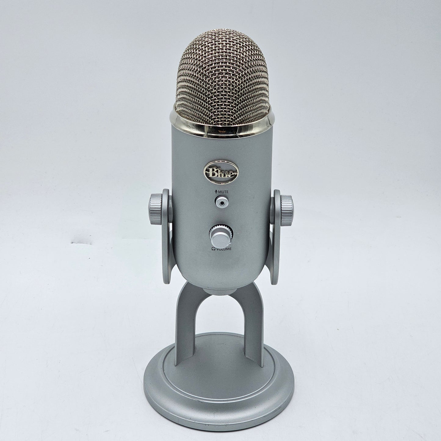 Logitech Blue Yeti 20Hz - 20kHz Condenser Studio Microphone A00132