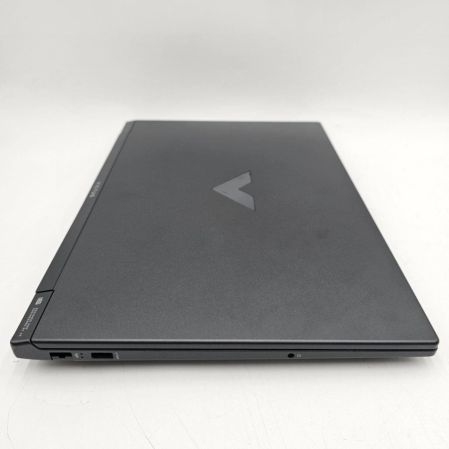 HP Victus 15.6" Ryzen 7 7840HS 3.8GHz 16GB RAM 512GB SSD GeForce RTX 3050