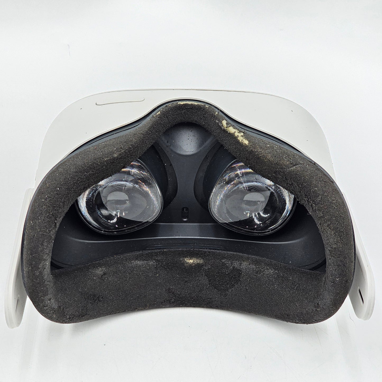 Meta Quest 2 128GB Standalone All-in-One VR Headset KW49CM