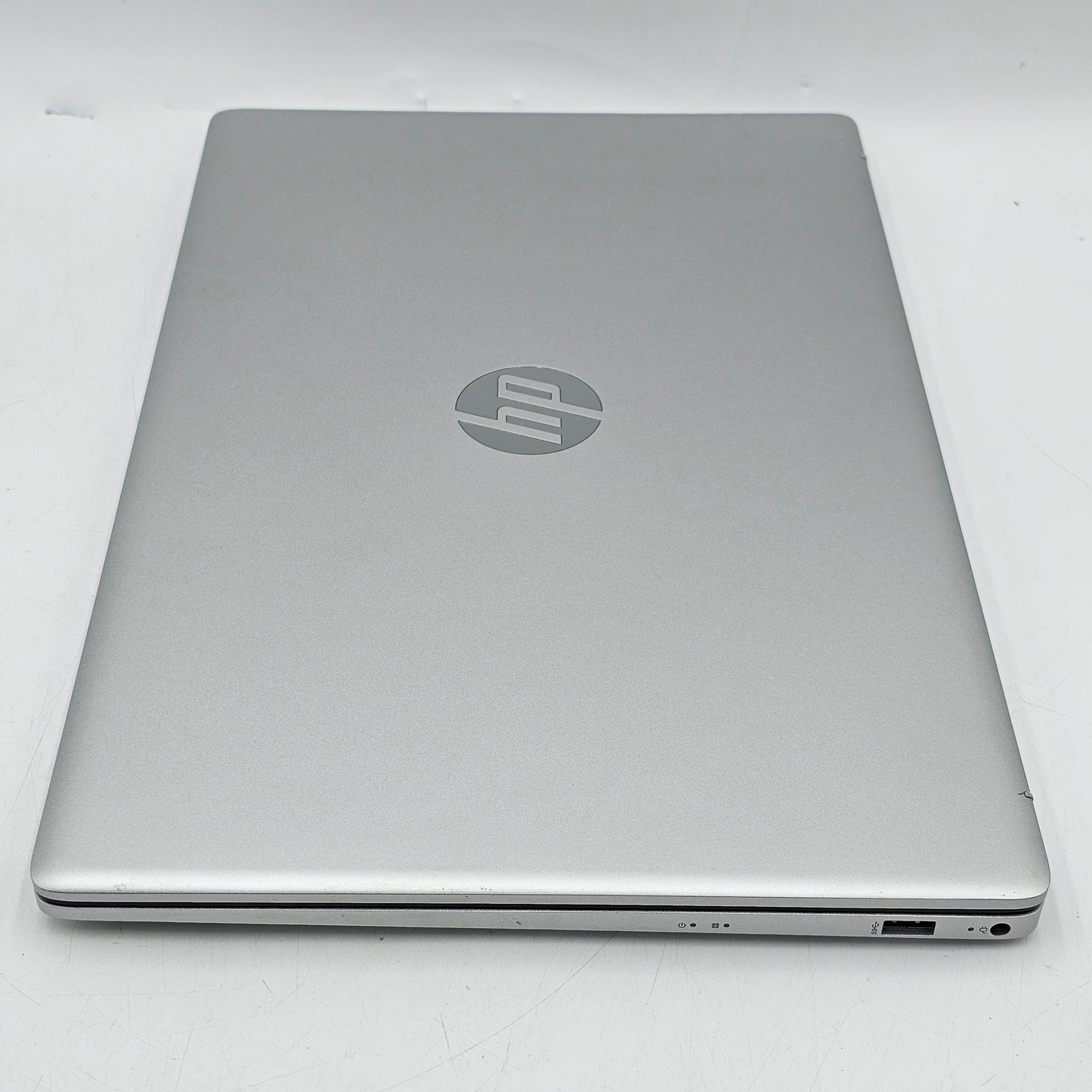 HP Laptop 17-CP2033DX 17.3" Ryzen 3 7320U 2.4GHz 8GB RAM 250GB SSD