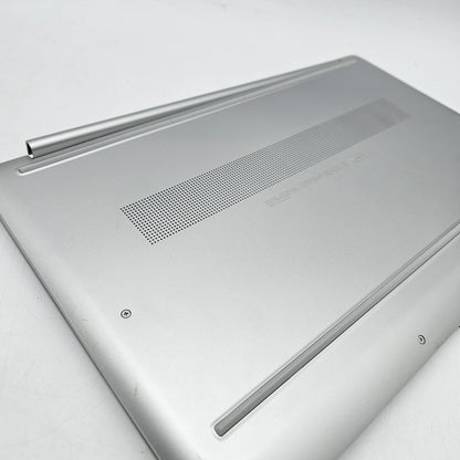 HP Laptop 17-CP2033DX 17.3" Ryzen 3 7320U 2.4GHz 8GB RAM 250GB SSD