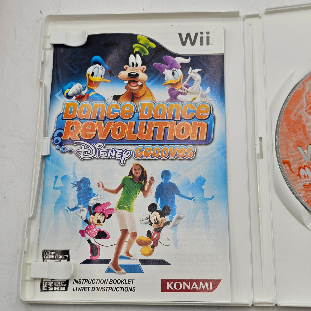 Nintendo Disney Grooves 2 Gaming Controllers and Game