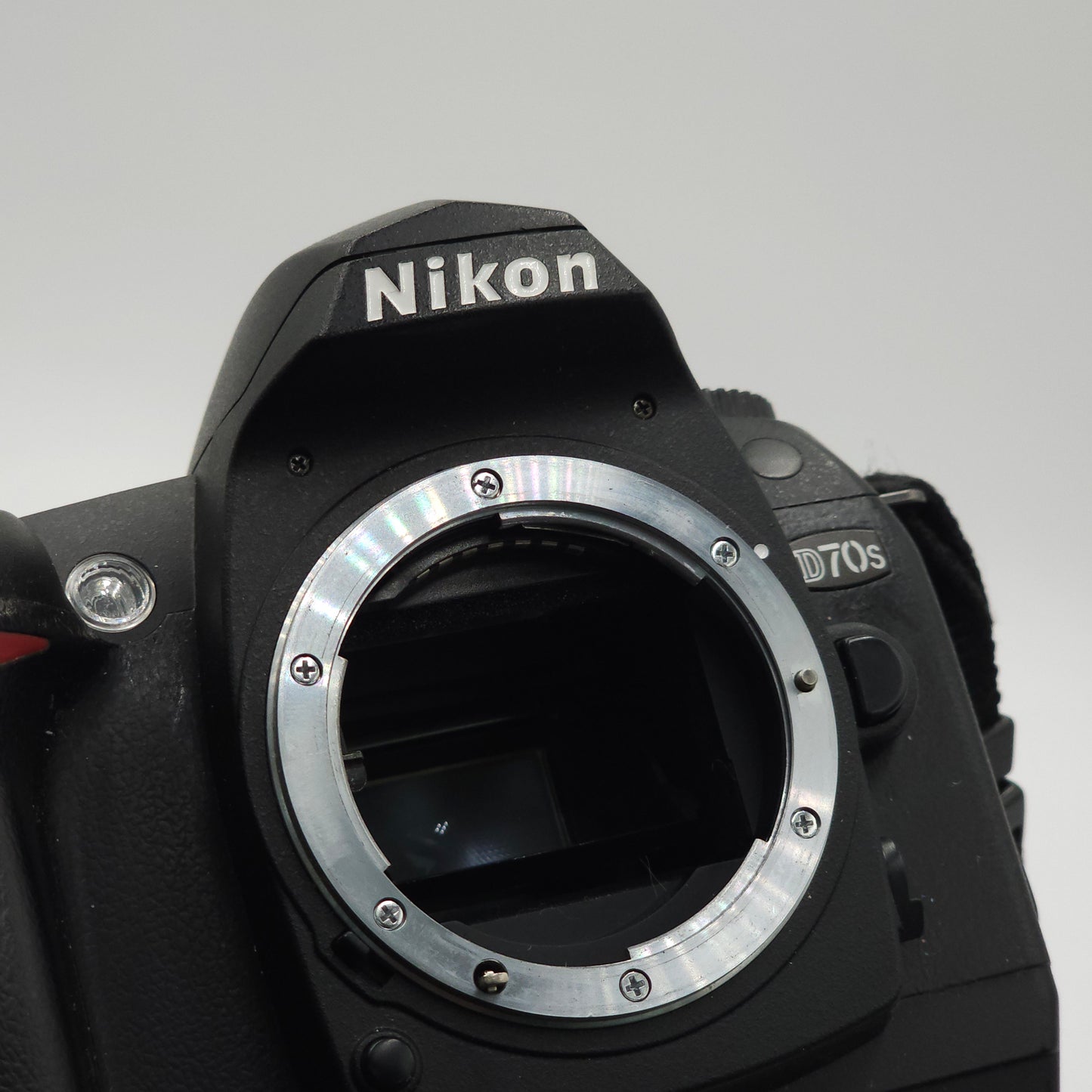 Nikon D70s 6.1MP Digital SLR Camera Body Only