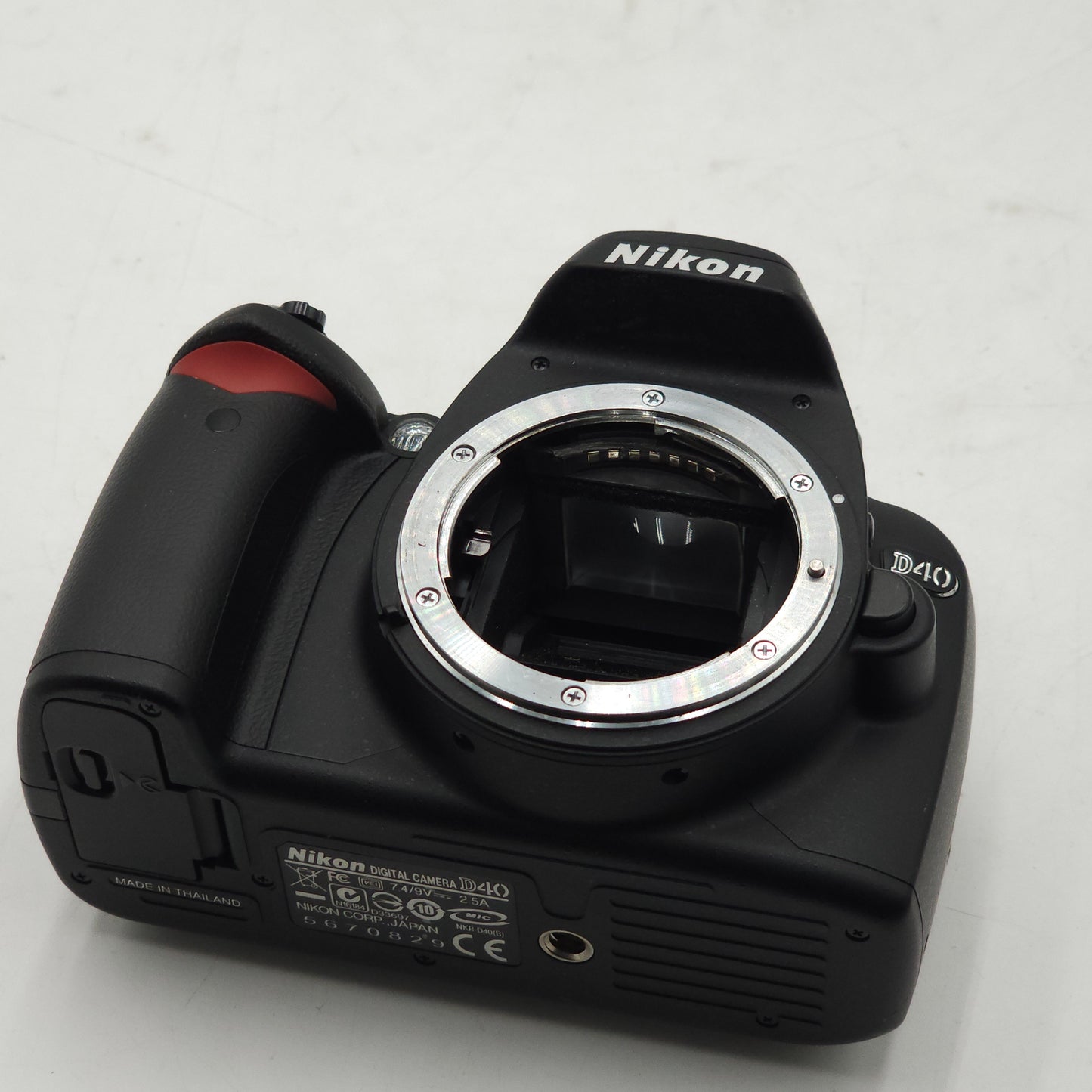 Nikon D40 6.1MP Digital Camera