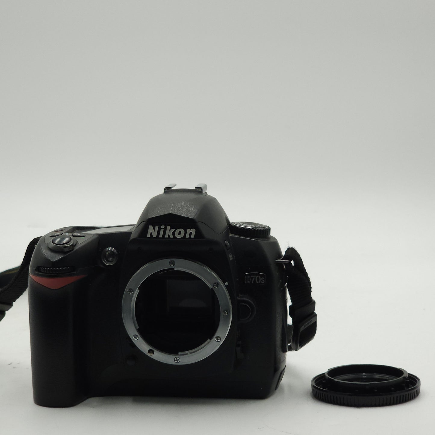 Nikon D70s 6.1MP Digital SLR Camera Body Only