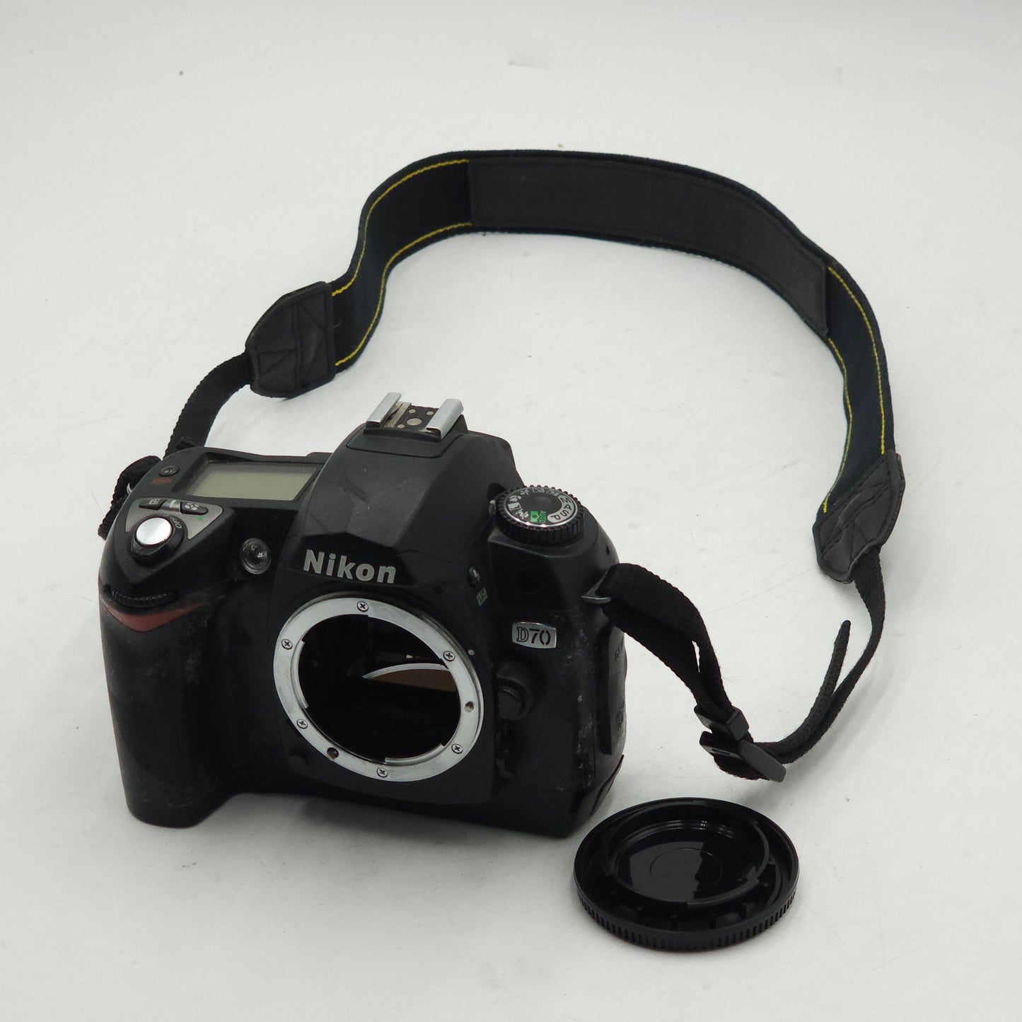 Nikon D70 6.1MP Digital SLR Camera Body Only