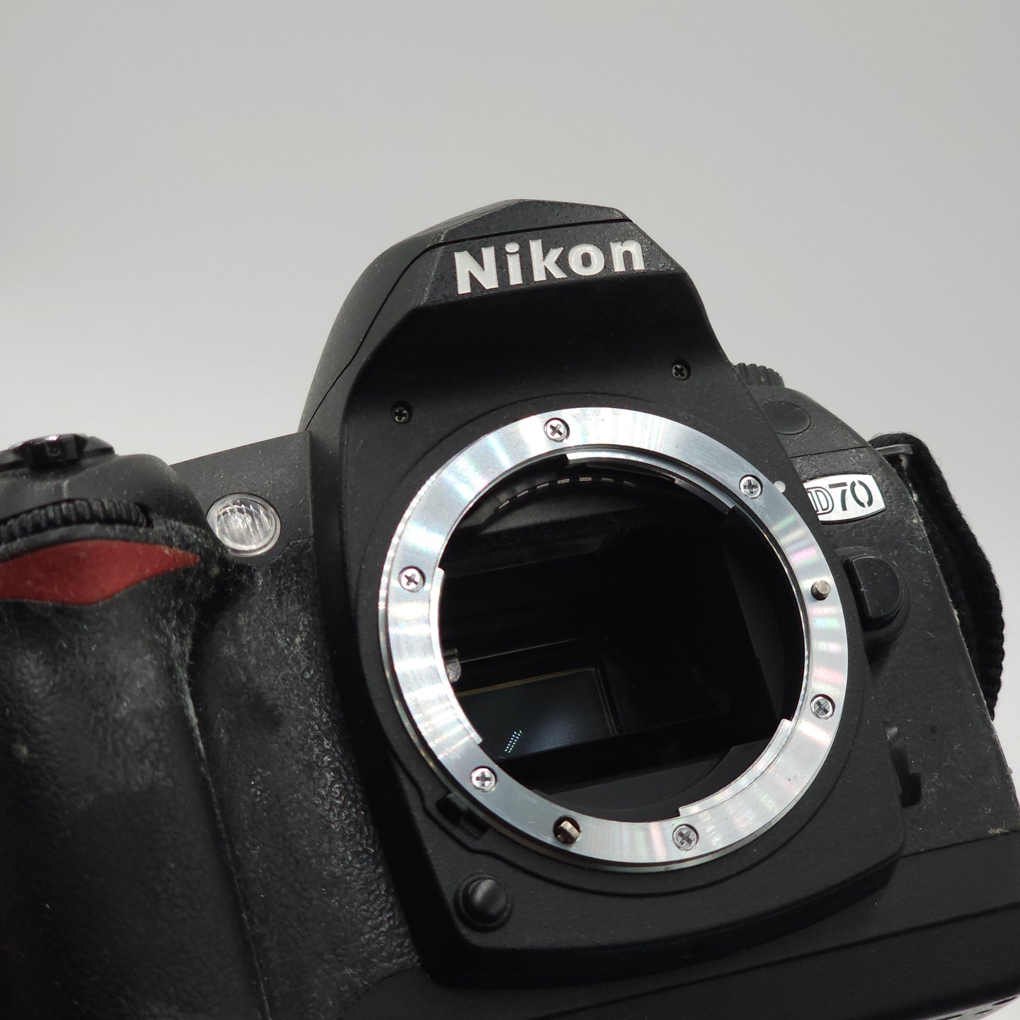 Nikon D70 6.1MP Digital SLR Camera Body Only