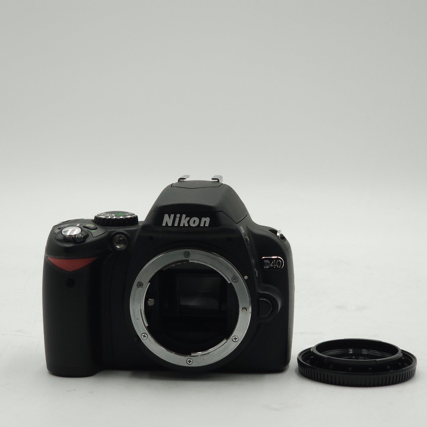 Nikon D40 6.1MP Digital Camera