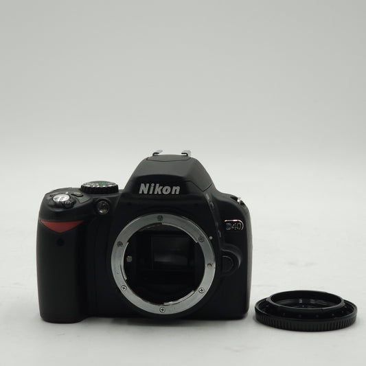 Nikon D40 6.1MP Digital Camera